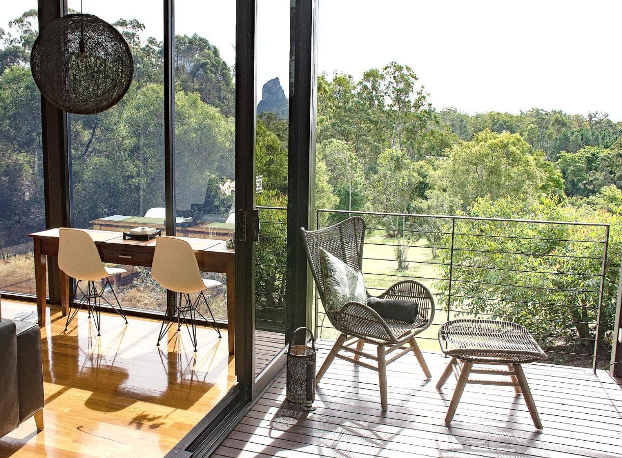 Glass On Glasshouse Glass House Mountains Exterior foto